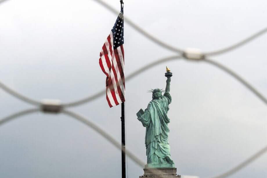 Pese a considerarse un país de libertades, en EE. UU. se vive una represión lingüística que afecta a los latinos. / AFP