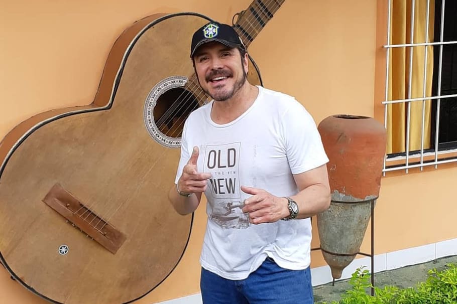 El líder de la agrupación habló con Vea de su trayectoria en la música tropical y las dificultades que ha enfrentado el género. "Es muy complicado poner a competir la cultura con el comercio”, dijo.