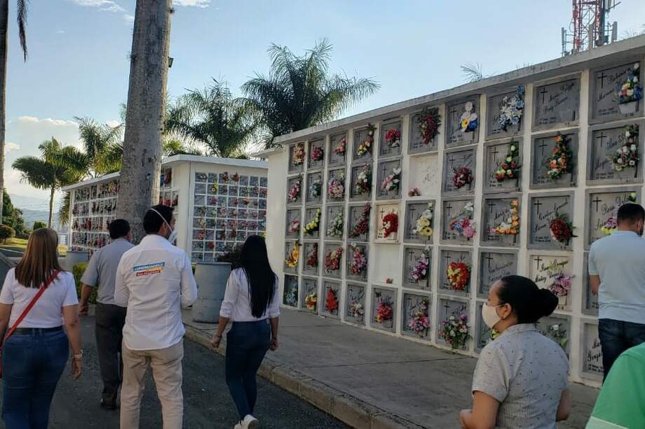La alcaldía está construyendo nuevas bóvedas y solicitó a la gobernación permitir el traslado de cuerpos a otros municipios.