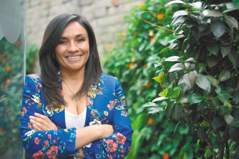 La abogada Diana Esther Guzmán Rodríguez, doctora en derecho de la Universidad de Stanford y profesora de la Universidad Nacional de Colombia, asumió la dirección de Dejusticia en reemplazo de Vivian Newman Pont, quien dirigió la entidad desde 2018.