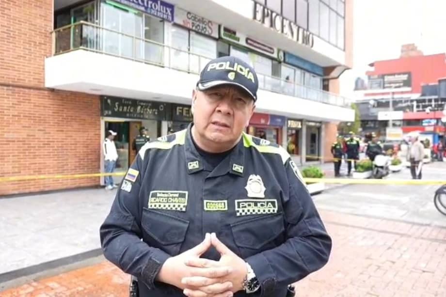 Coronel Ricardo Chávez Camargo, comandante operativo. Policía de Bogotá rindió declaraciones de este nuevo hecho delictivo.