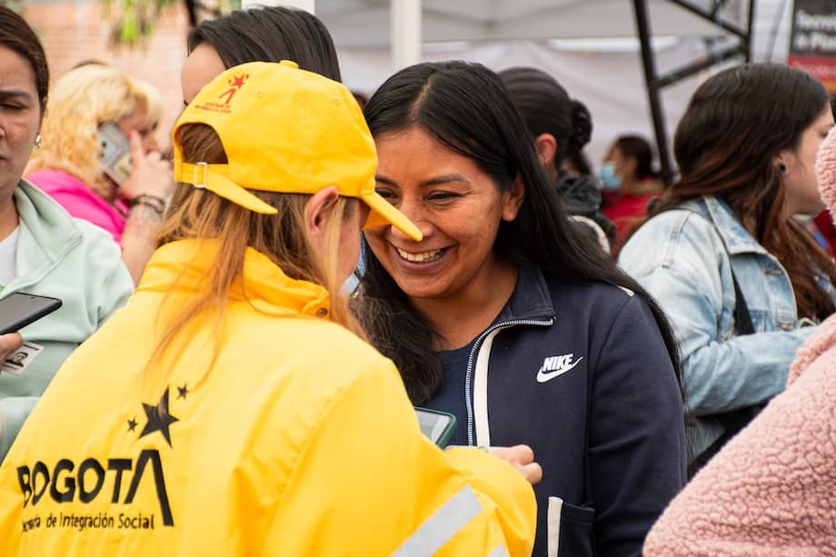 Durante la actividad, los asistentes podrán recibir acompañamiento para la apertura de billeteras digitales habilitadas, así como asesoría directa de operadores financieros, con el objetivo de facilitar la recepción de los recursos de manera ágil y segura.
