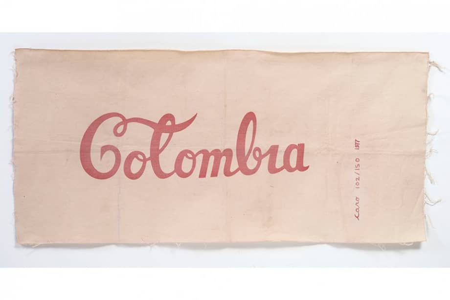 Antonio Caro / Colombia / Serigrafía sobre tela - edición 102 de 150 / 41.5 x 87.5 cm / 1977.