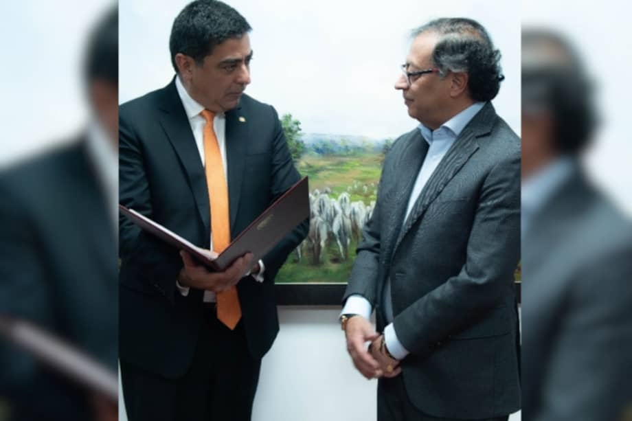 En la lista se mantienen las exfiscales Ángela Buitrago y Amelia Pérez. La nueva ternada es la exmagistrada auxiliar, Luz Adriana Camargo.