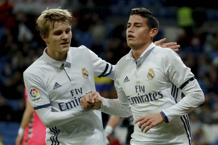 James Rodríguez celebra su segundo gol de la temporada con el Real Madrid. Foto: EFE