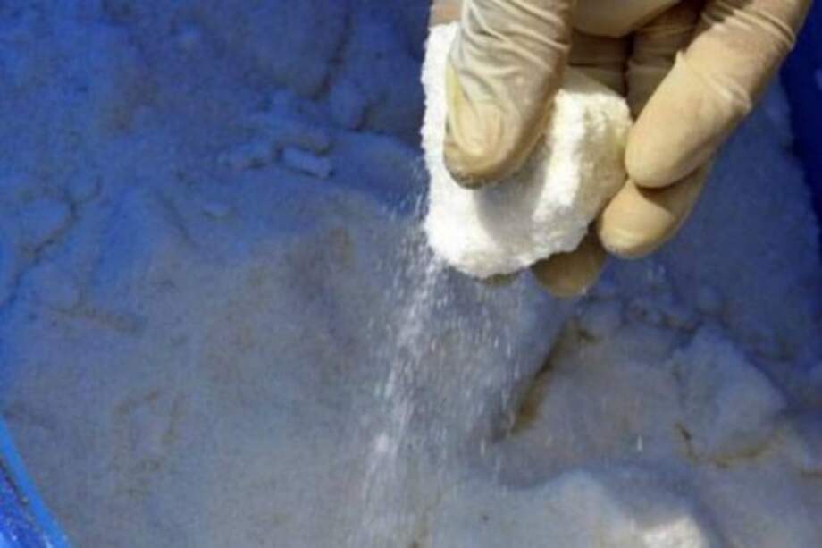 Detienen a familia colombiana que montó laboratorio de cocaína casero en España