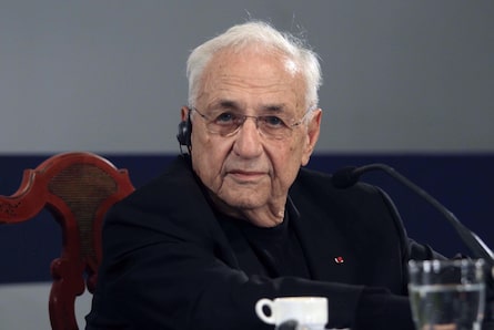 Murió Frank Gehry, el arquitecto que diseñó el Guggenheim Bilbao, a los 96 años