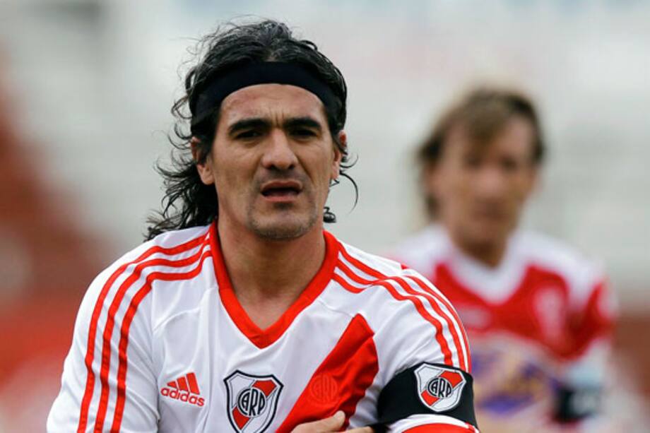 Estrellas del fútbol que sucumbieron al alcohol