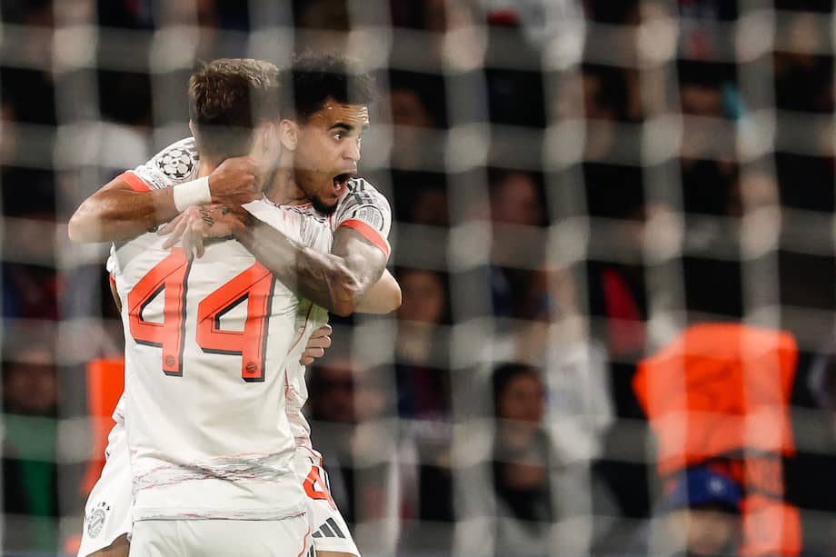 Luis Díaz celebra uno de sus goles.