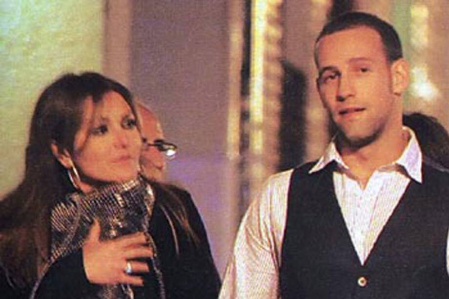 Amaia Montero ennoviada con un presentador de farándula