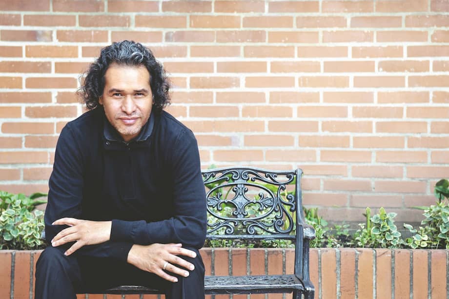 Sergio Álvarez,autor de ‘35 muertos’, piensa que escribir una novela en Colombia es muy difícil porque la realidad es más emocionante. / Diana Sánchez