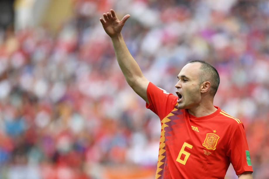 Andrés Iniesta debutó en 2006 ante Rusia, el mismo país con el que jugó su último partido con la camiseta de La Roja. / AFP