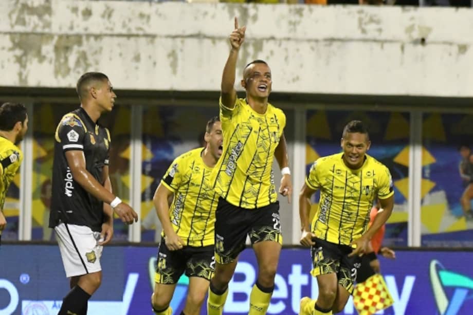 Alianza Petrolera hizo respetar su casa ante Águilas Doradas y es el nuevo líder del Grupo A de los cuadrangulares de la Liga BetPlay.