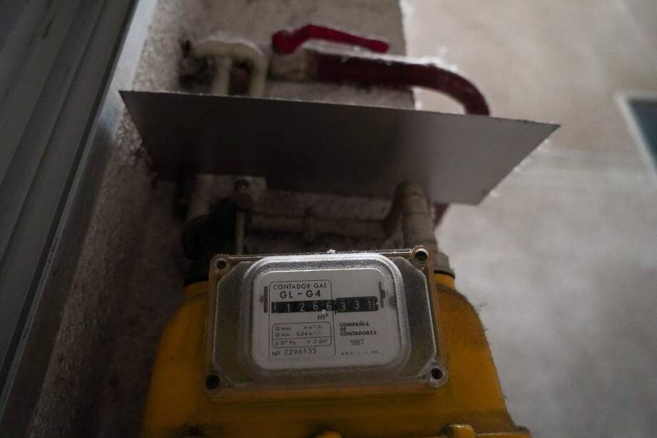 Los consumidores esperan que la rebaja en el precio de la electricidad sea significativo.