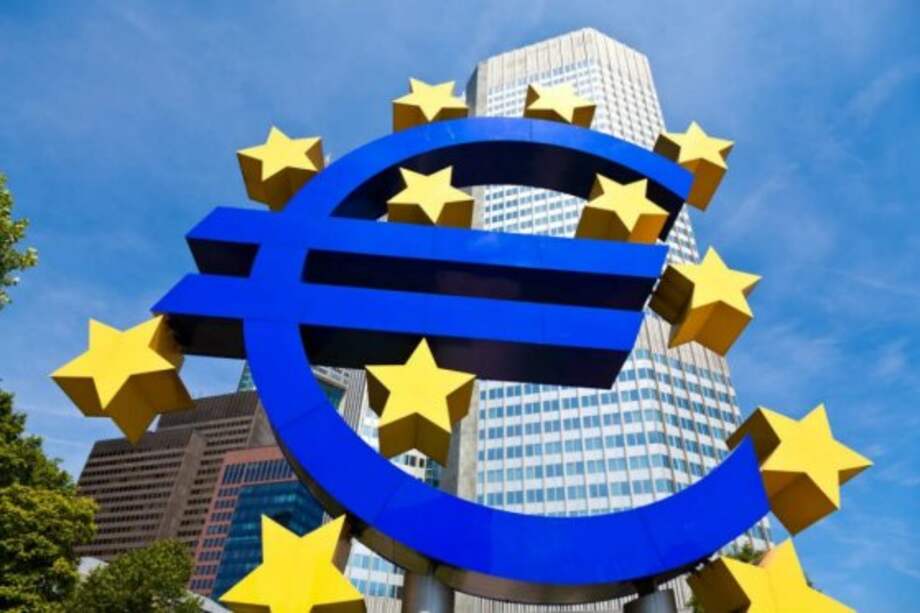 Desempleo en zona euro baja en febrero a su menor nivel desde agosto de 2011