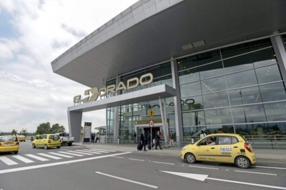 Colapsó movilidad a las afueras del Aeropuerto El Dorado de Bogotá