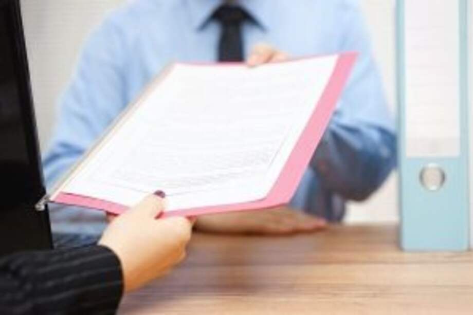 La Secretaría de Educación del Distrito (SED) cuenta con la facilidad de realizar el trámite en línea.