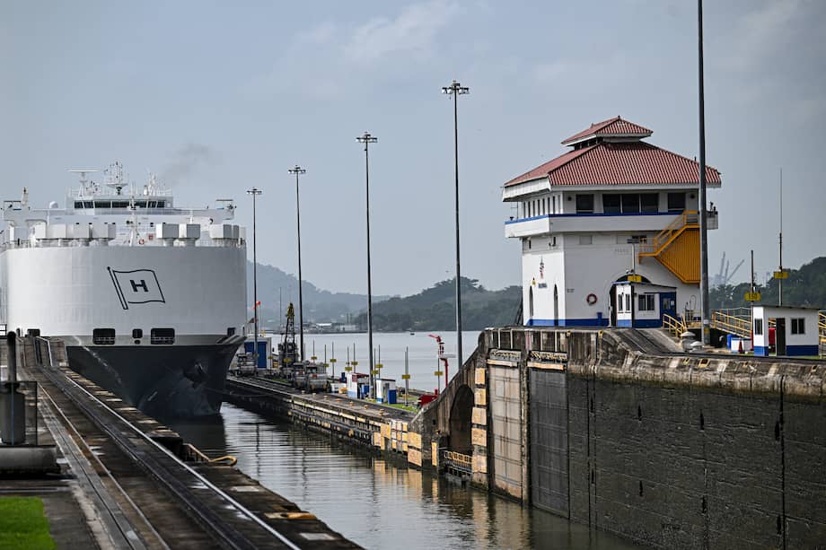 Actualmente, la vía conecta 189 rutas marítimas y 1.920 puertos y por ella transita hasta el 6 % del comercio mundial.
