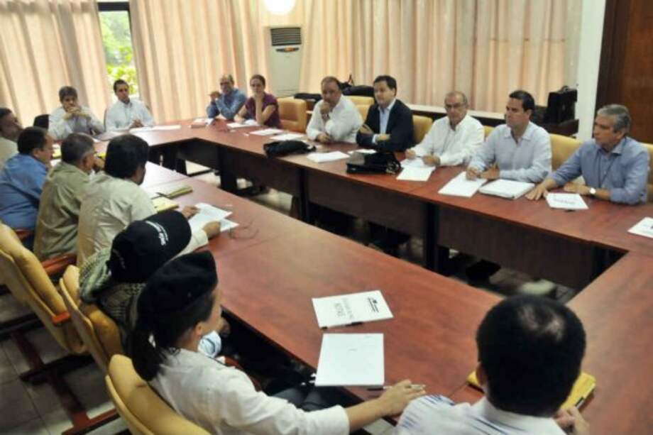 "Periodistas que cubren proceso de paz fueron espiados"