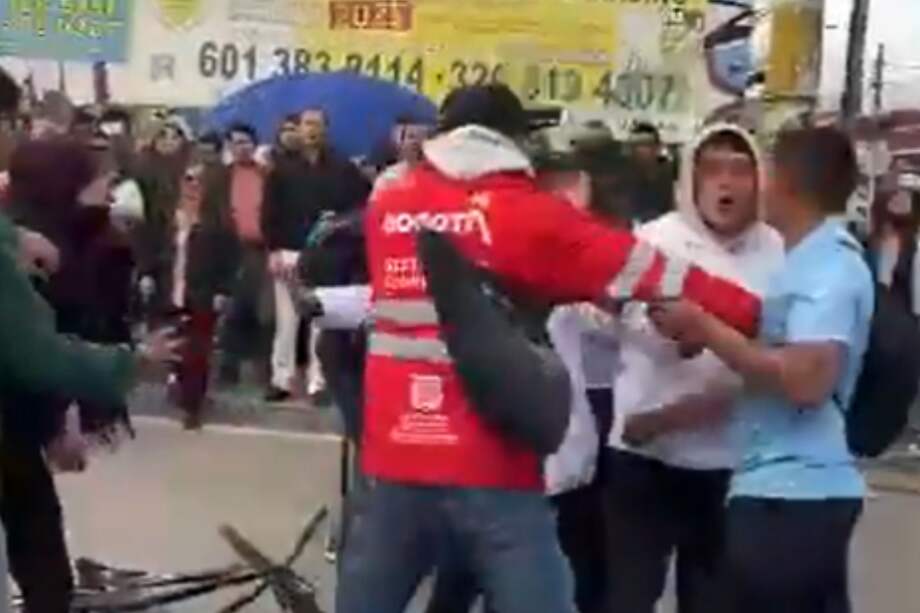 Suspensión de varios servicios de TransMilenio.