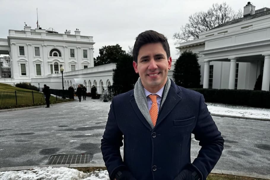 El corresponsal del informativo en Washington dio el “sí” frente al altar en una ceremonia religiosa en Cartagena.