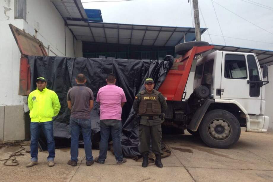 Descubren cargamento de pollo de contrabando en frontera con Venezuela