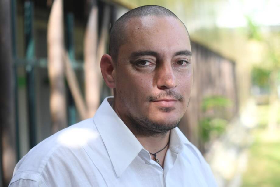 Ronal Rojas, conocido en la guerra como Ramiro Durán, es el delegado del partido FARC en la Comisión de Seguimiento de Impulso y Verificación de la Implementación (CSIVI). / Cristian Garavito.