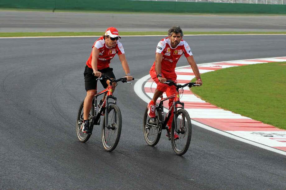 Fernando Alonso no adquirirá al Euskaltel Euskadi