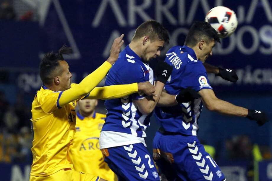 El colombiano jugó los 90 minutos en la victoria del Alavés. Foto: EFE