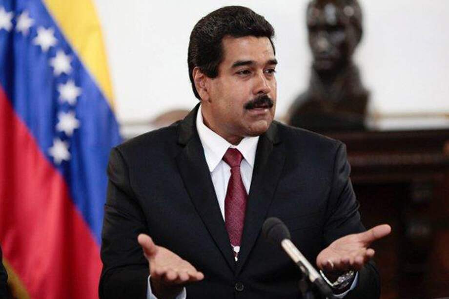 Maduro listo para su investidura; oposición espera decisión sobre recuento de votos