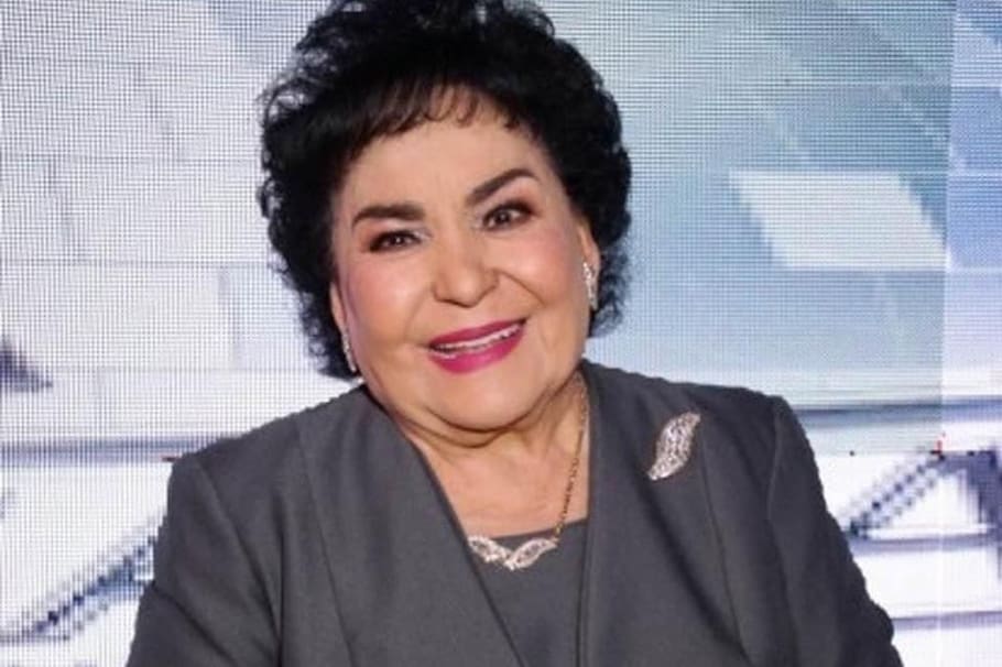 Carmen Salina trabajó recientemente en "Mi marido tiene más familia" (2019) de Juan Osorio y "Mi fortuna es amarte" (2021).