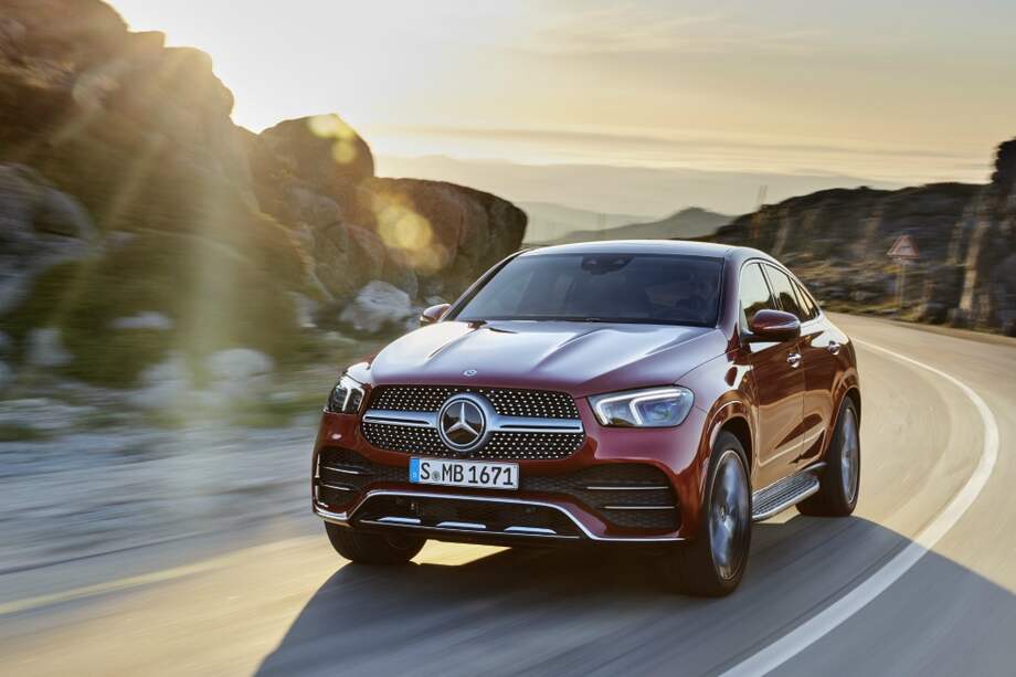 La nueva GLE Coupé de Mercedes-Benz se mostró por primera vez a público con ocasión del Salón Internacional del Automóvil en Fráncfort a finales de 2019.