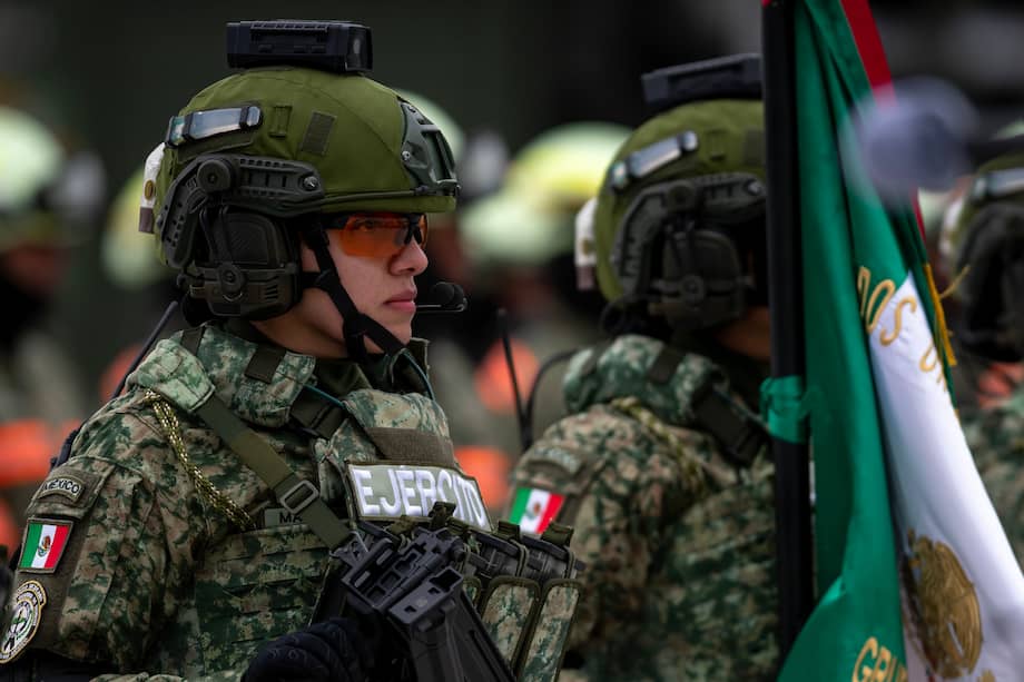 Ocho militares mexicanos murieron en el ataque.