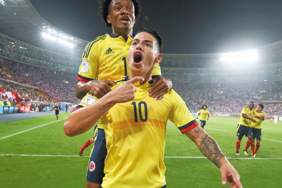 James Rodríguez celebra un gol contra Perú en la eliminatoria a Rusia 2018.