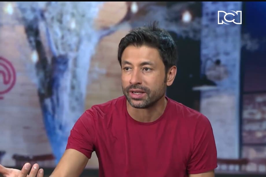 Adrián Parada, además de recordar lo ocurrido entre Martha Isabel Bolaños y Daniela Tapia, aprovechó para lanzar un 'dardo' a Juan Pablo Barragán