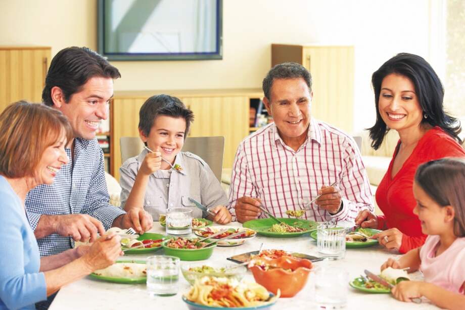 Cambiar los hábitos alimenticios de toda la familia ayuda a los diabéticos a sobrellevar mejor su enfermedad. / / IStock