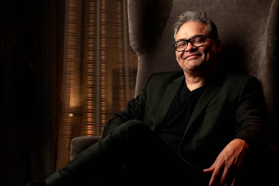 Joselo Rangel, guitarrista de Café Tacvba, cuenta que durante el confinamiento ha tomado clases de piano y su mejor refugio ha sido la música.