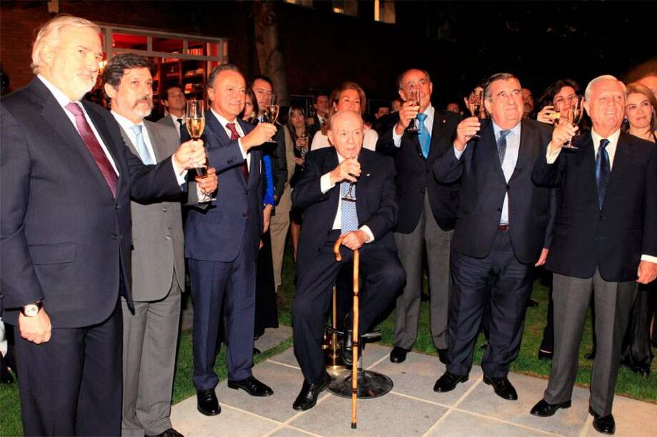 Alfredo Di Stéfano durante el homenaje que le hizo Millonarios en la capital española / EFE