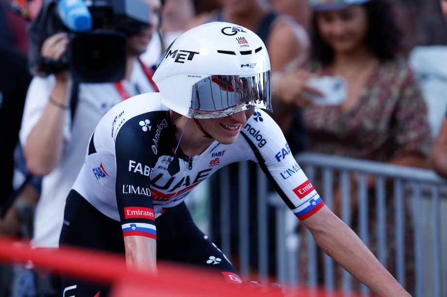 Tadej Pogacar en la primera etapa de la Vuelta a España 2026.