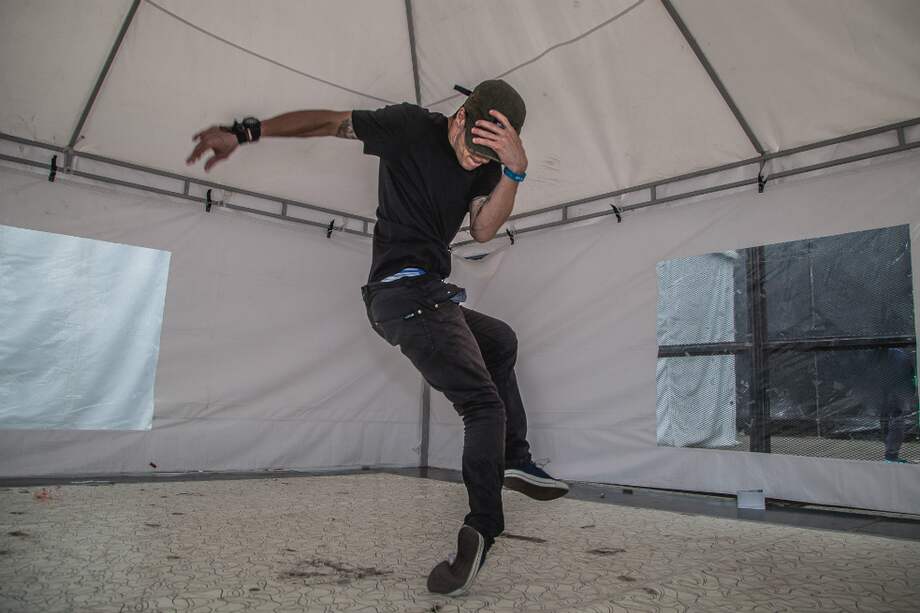 Joshua Alfaro dice que quiere convertirse en el mejor tatuador y B-boy de Costa Rica. / David Caycedo