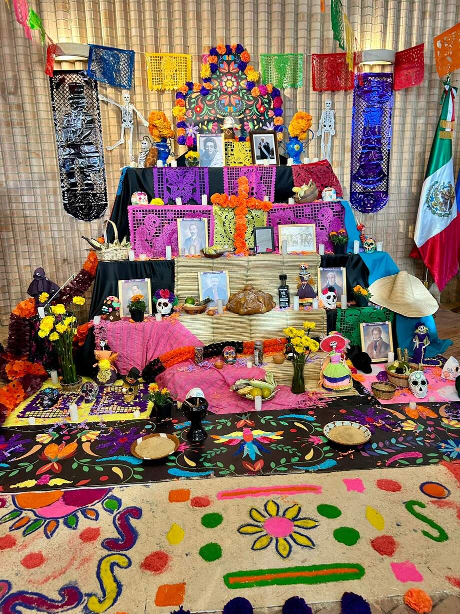 México, Día de muertos, solidaridad y memoria