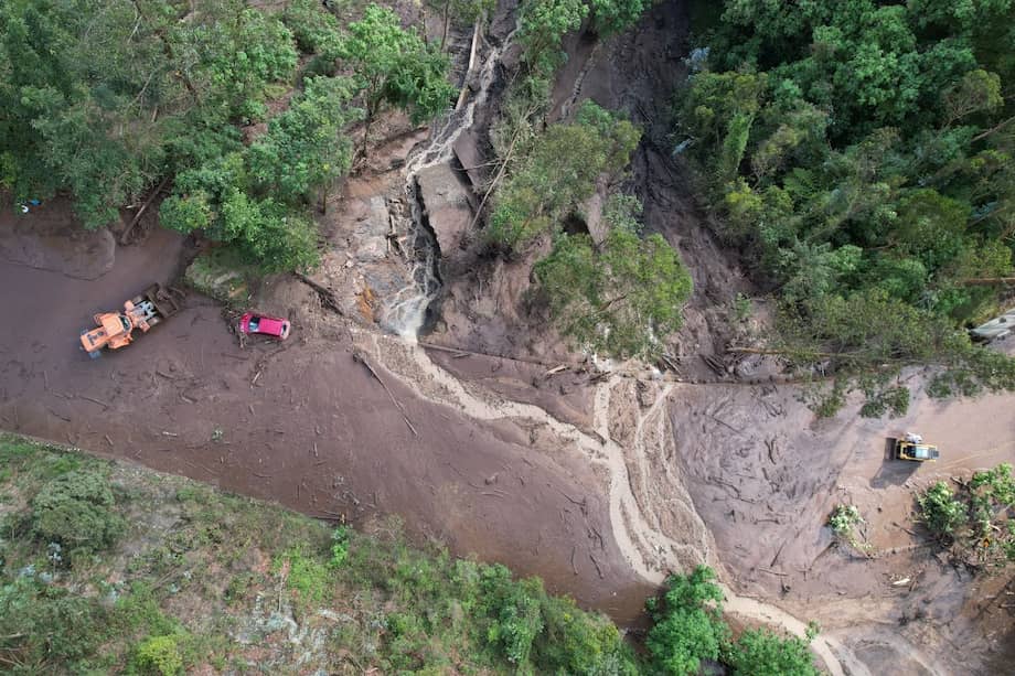 Se espera que esta tarde se habilite un carril.