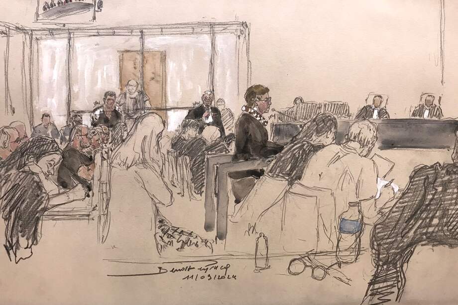 Este boceto judicial realizado el 11 de septiembre de 2024 muestra a Jean-Pierre M (izq.) mirando desde el banquillo mientras su esposa (CR) es interrogada por su abogado (CL) durante el juicio de Mazan, en un juzgado de Aviñón, sureste de Francia. .