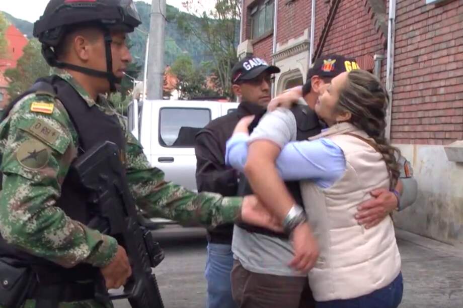 Rescatan a empleado de Avianca que fue secuestrado en centro comercial de Bogotá