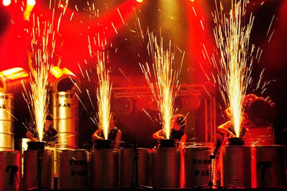 ReciclART 2.0, un curioso espectáculo hecho con objetos reciclados