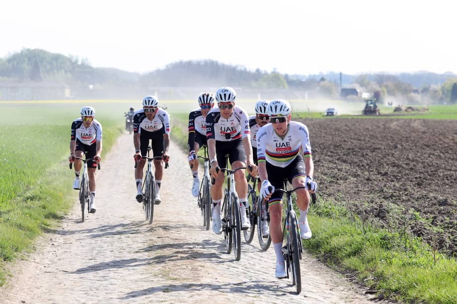 Tadej Pogacar, en su preparación para la París-Roubaix.