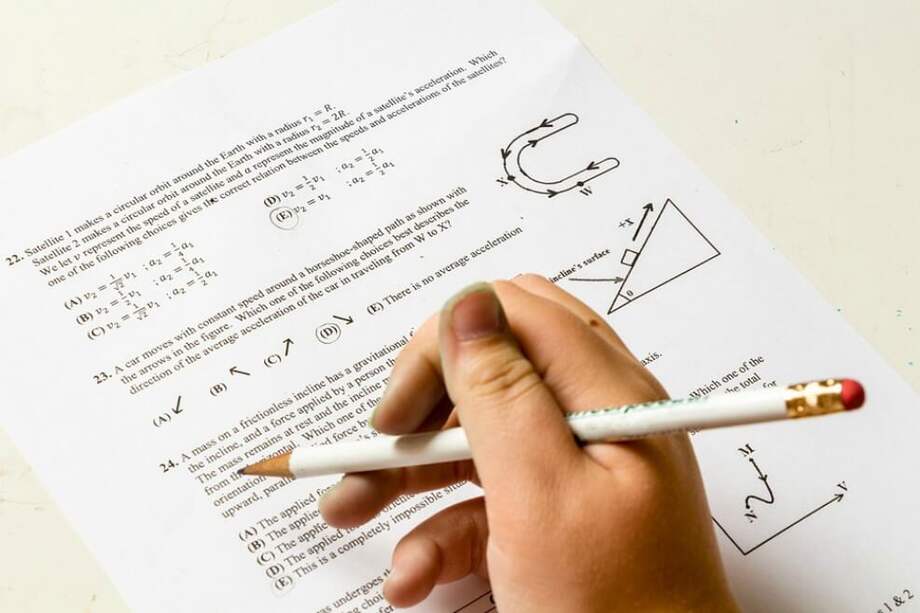 En Singapur la presión es tan elevada que el apoyo escolar privado se tornó la norma.
/ Pixabay