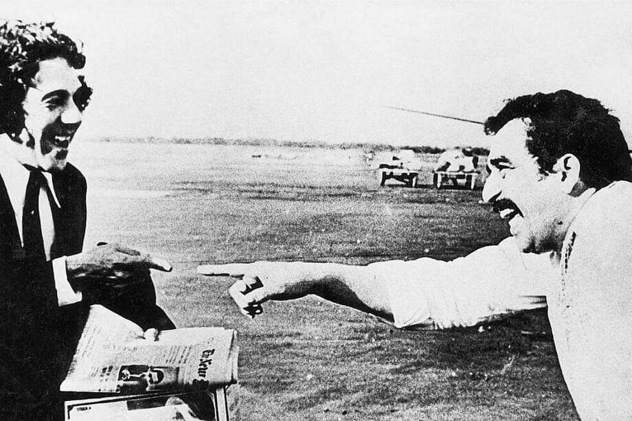 Una imagen histórica para un encuentro inmortal: Álvaro Cepeda Samudio y Gabriel García Márquez. / Archivo