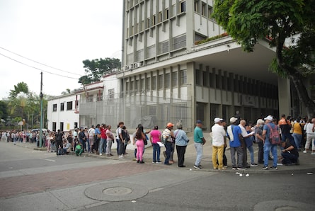 Defensoría dice que Kevin Acosta, de 7 años, fue víctima de falla en entrega de medicamentos
