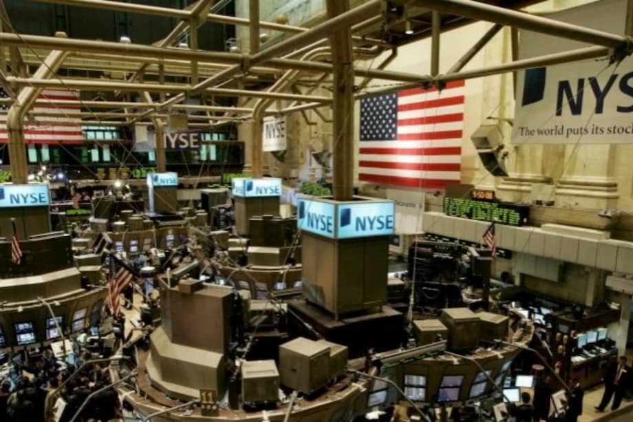 Wall Street ignora histórico fallo técnico del Nasdaq